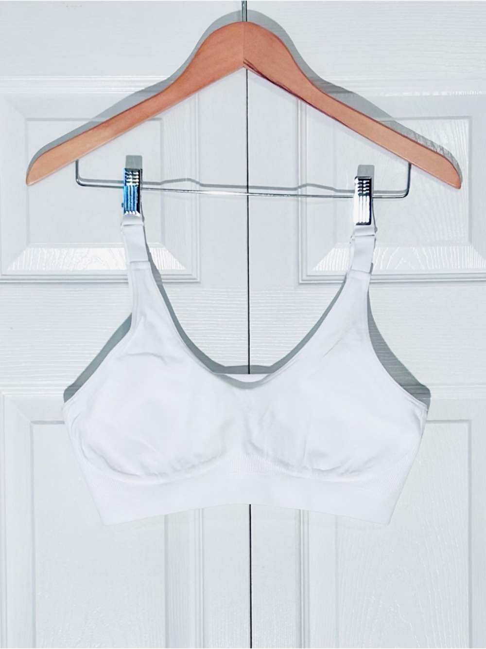 DSG White Reach For It Sports Bra- Low to Medium Impact Support X-Large